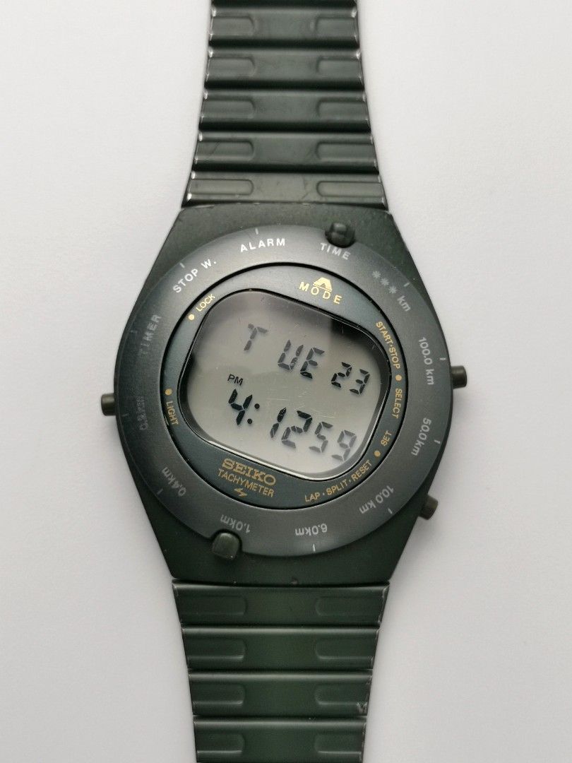 Vintage Seiko A828-400A Speedmaster Giugiaro Watch, Men's Fashion, Watches  & Accessories, Watches on Carousell