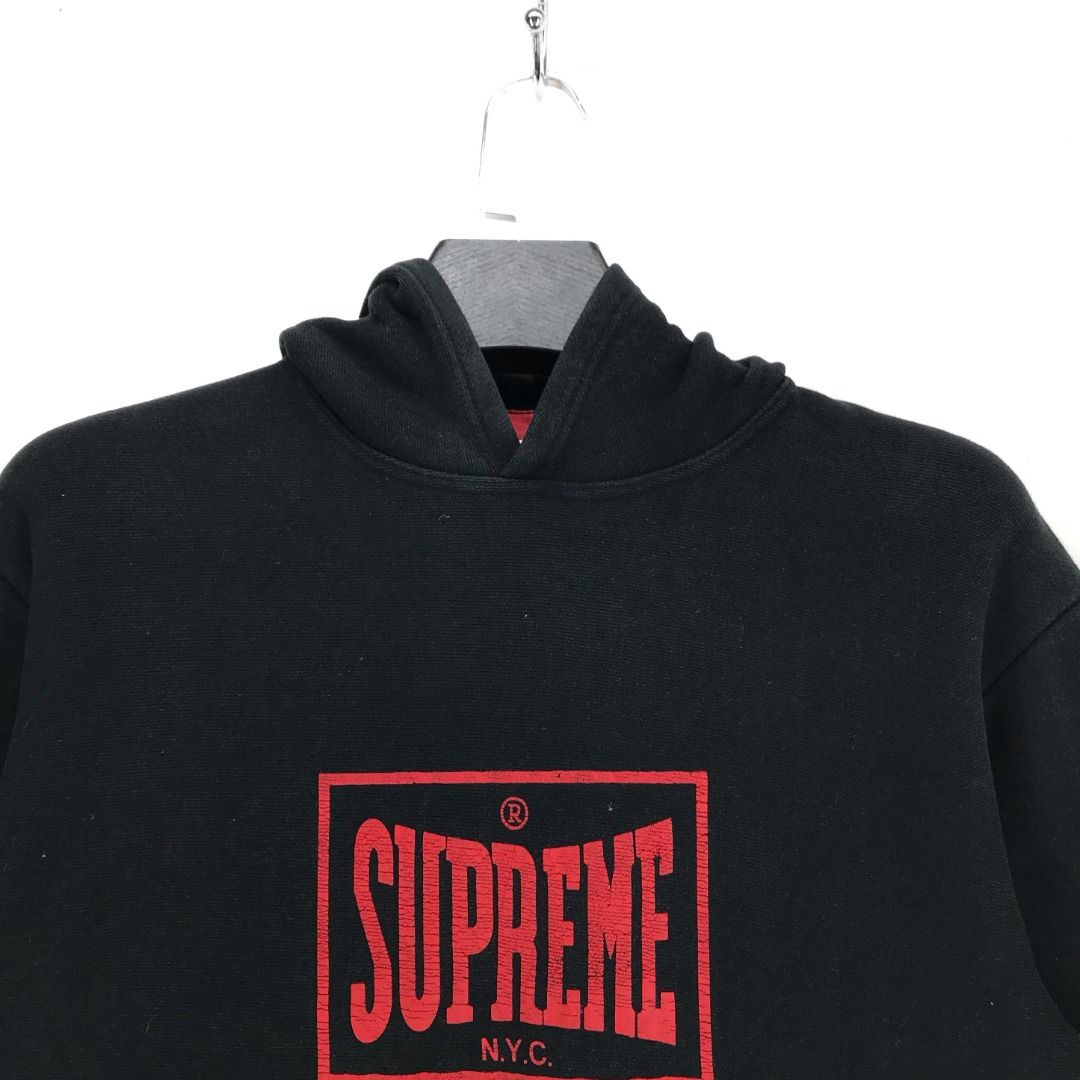 Vintage Supreme Made in USA Pullover Hoodie Size M 2672 50