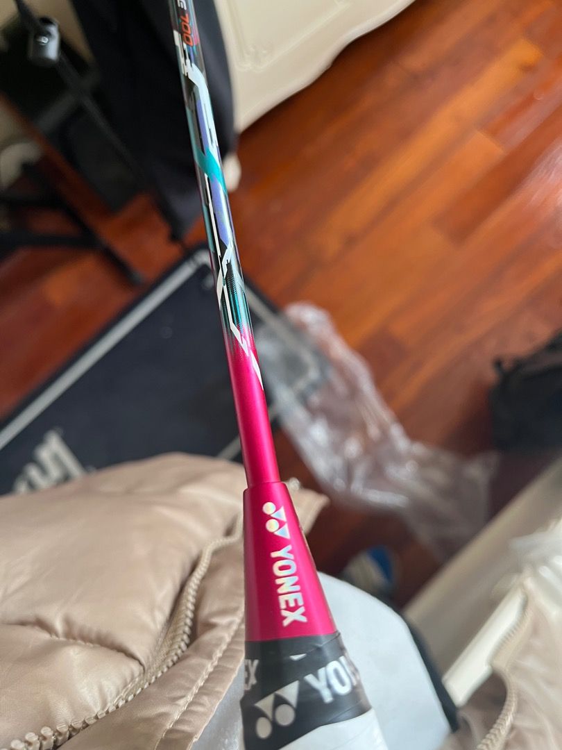 Yonex Nanoflare 700 BP edition