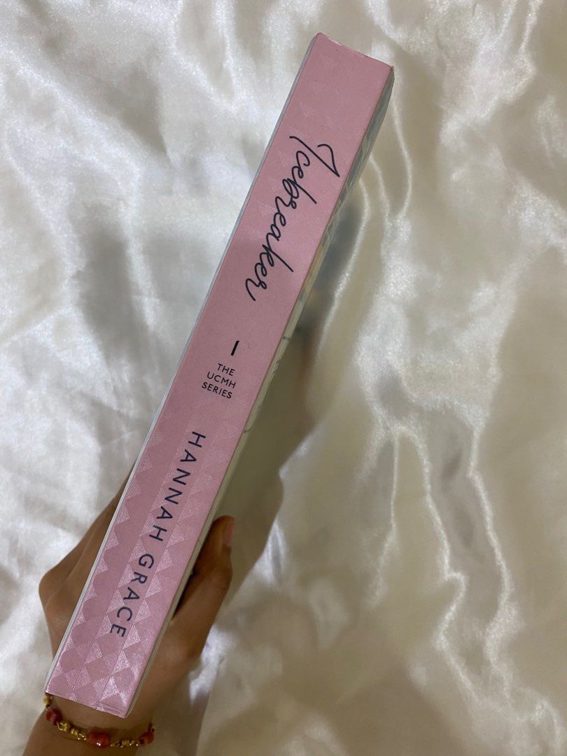 ⛸️ Icebreaker Hannah Grace ⛸️ Indie Edition, Hobbies & Toys, Books