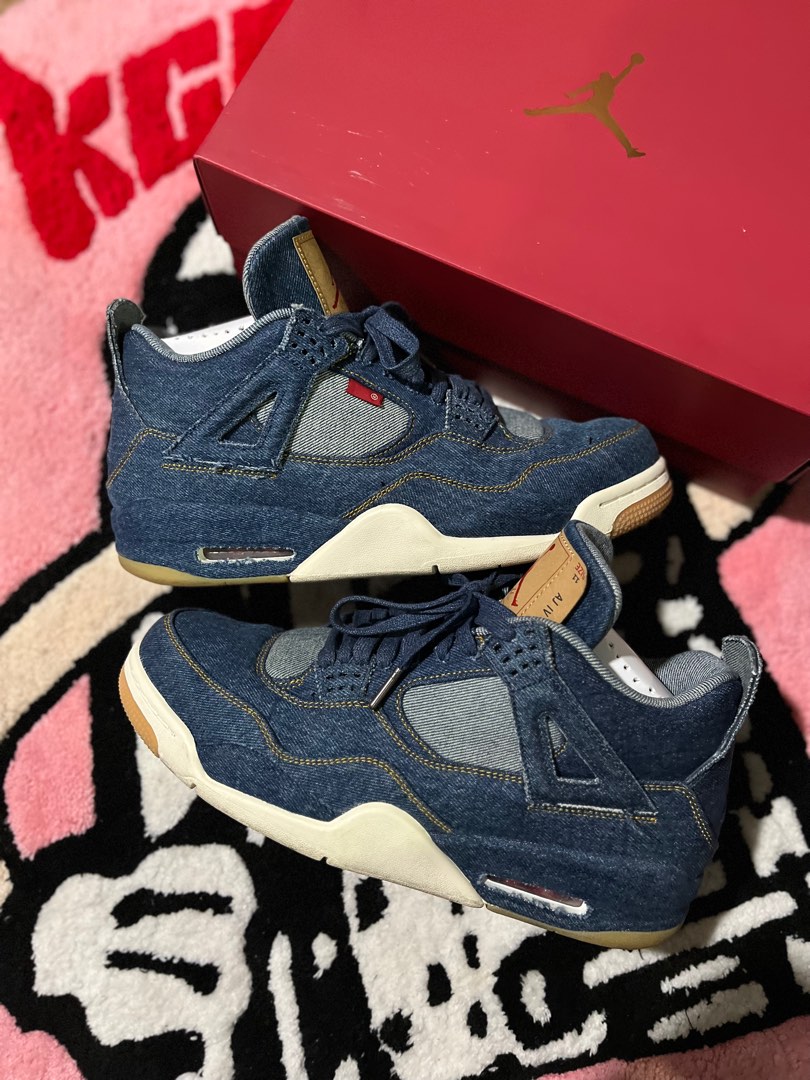 levis aj4