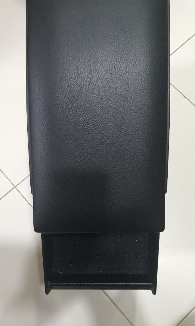 Arm rest Honda stream compartment, Car Accessories, Accessories on
