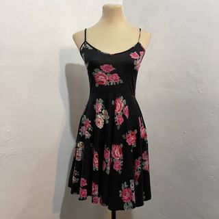 Black floral flowy dress