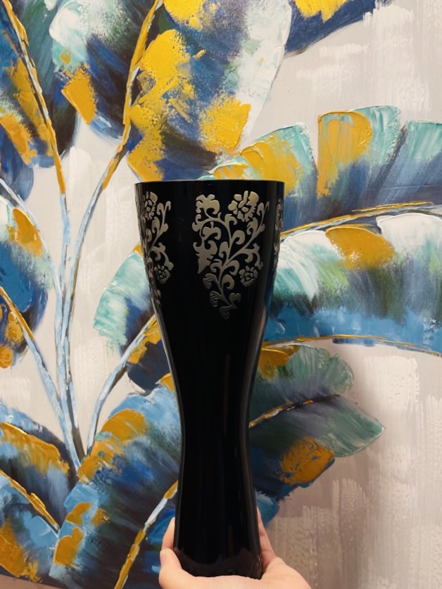 Black flower vase, Furniture & Home Living, Home Decor, Vases