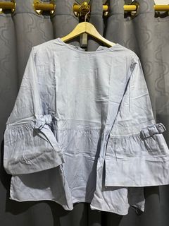 Blouse baby blue