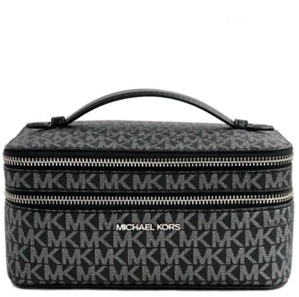 Michael Kors Men Backpack, Luxury, Bags & Wallets on Carousell