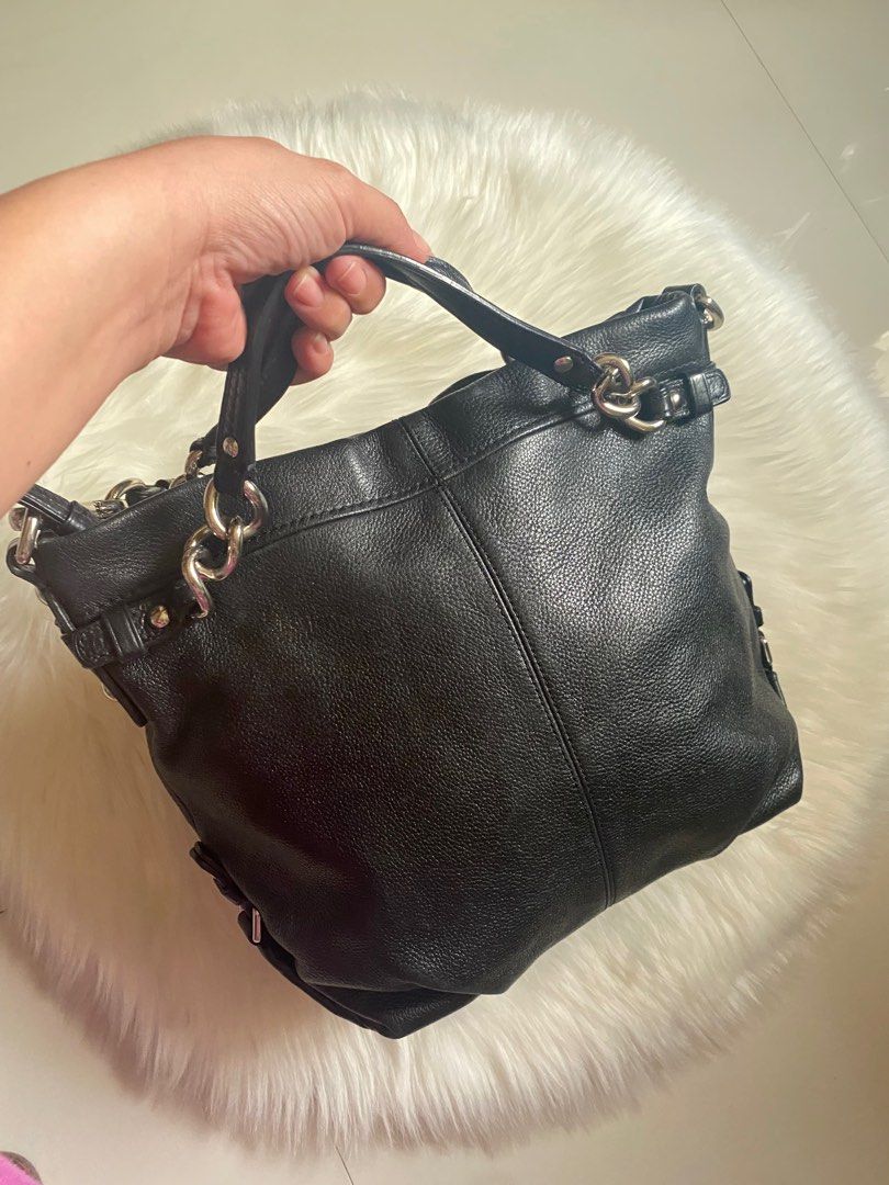 Tory burch 2025 brooke pebbled hobo