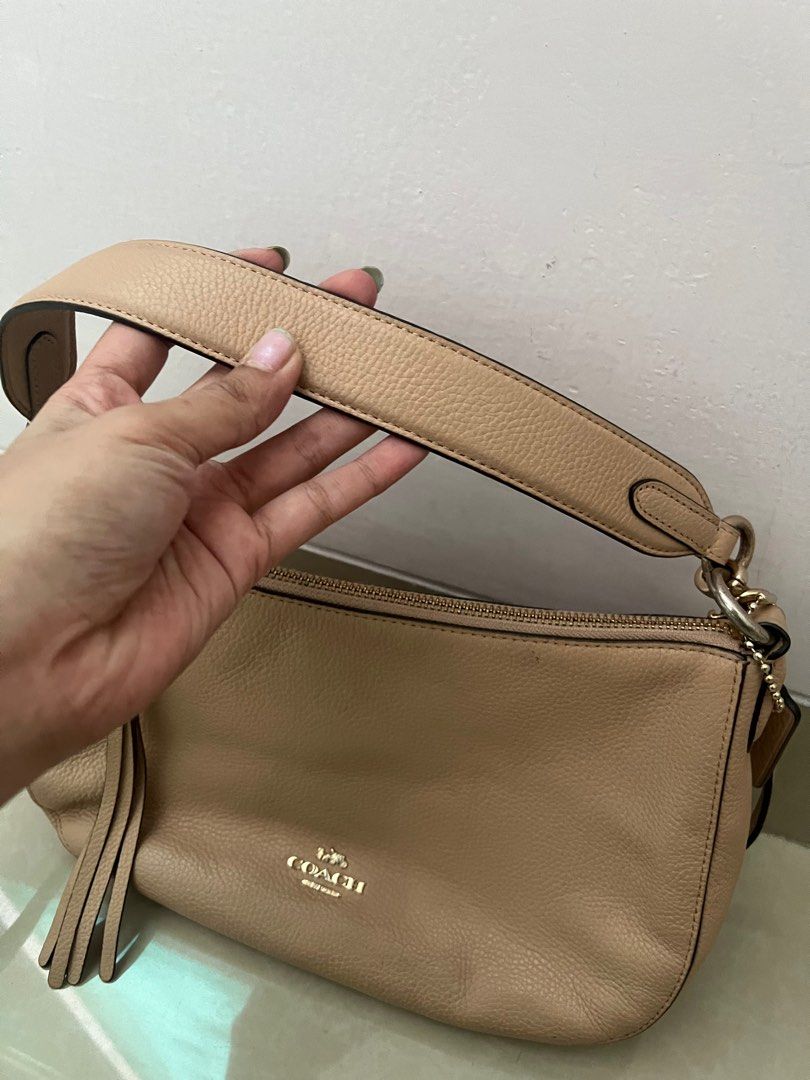Coach sutton hobo beechwood deals