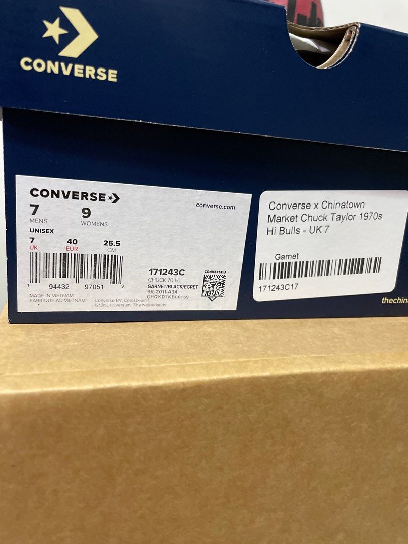 Chicago bulls hot sale chuck taylors