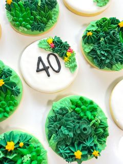 Custom birthday safari baby theme cookies cakes chocolate buttercream wedding paw patrol peppa pig disney door gift gender reveal dessert table