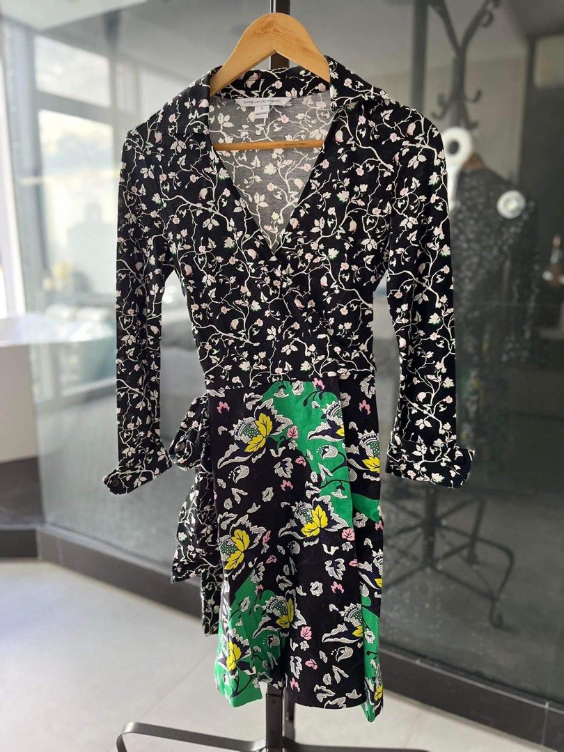 Diane Von Furstenberg Dress (Category: Dresses) located in Caloocan City. Submitted by thegoodstuff.x (Listing ID 1211295664, Image 1). Description: Size XS/0 - Bought it for 20k - Used once for a party.