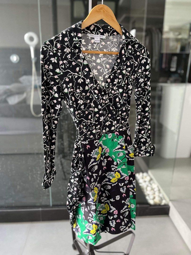 Diane Von Furstenberg Dress (Category: Dresses) located in Caloocan City. Submitted by thegoodstuff.x (Listing ID 1211295664, Image 2). Description: Size XS/0 - Bought it for 20k - Used once for a party.