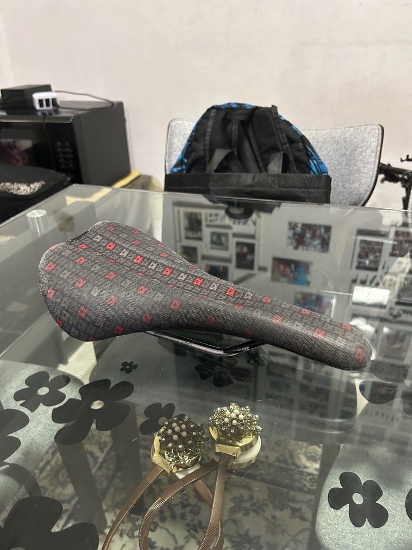 Dmr 25th anniversary saddle best sale