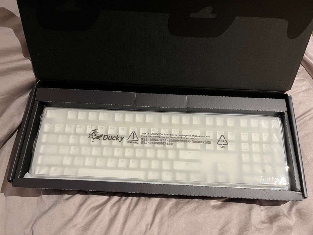 Ducky one 3 full size mechanical keyboard WHITE / WHITEBLUE