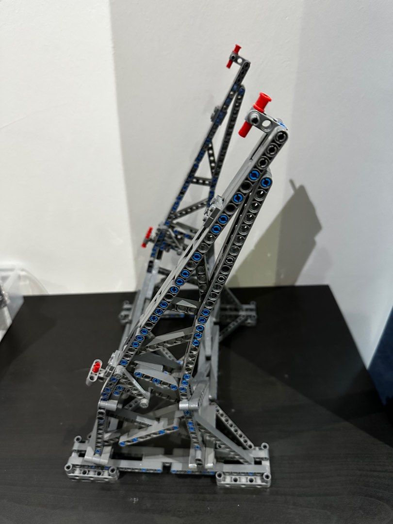 Efferman's clearance vertical stand