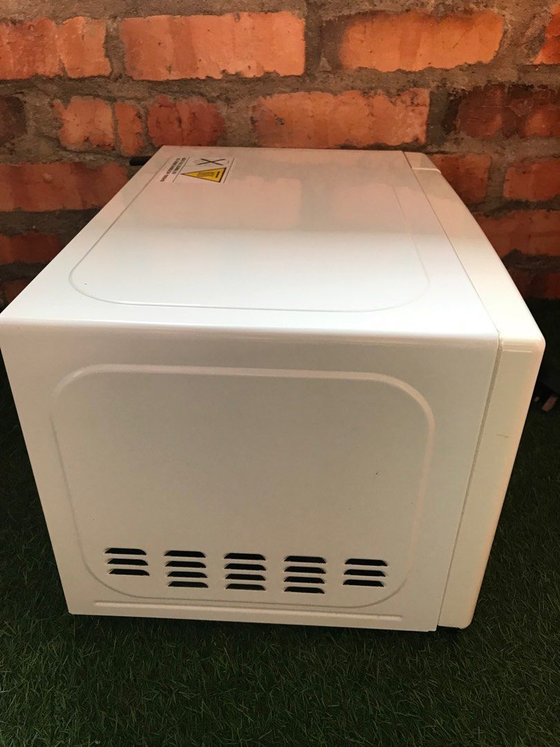 Electrolux EMM2021MW Microwave, TV & Home Appliances, Kitchen