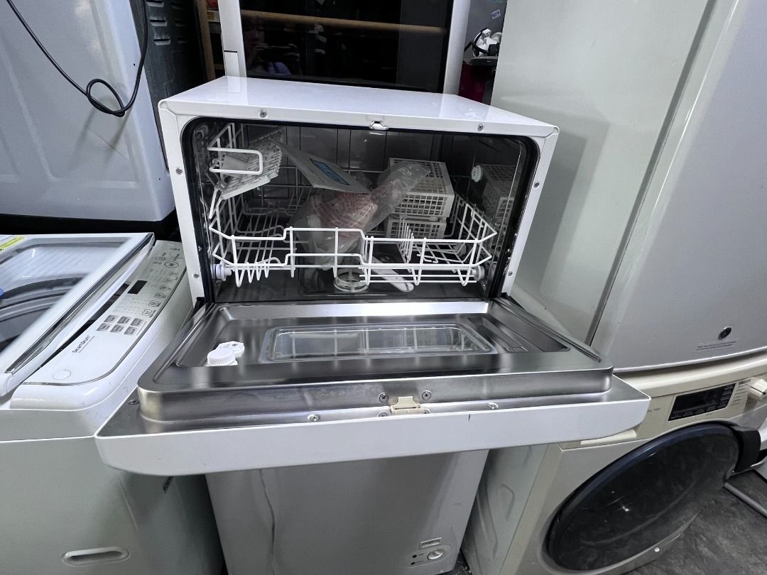 Electrolux Free Standing Dishwasher ESF2433W (92836), TV Home