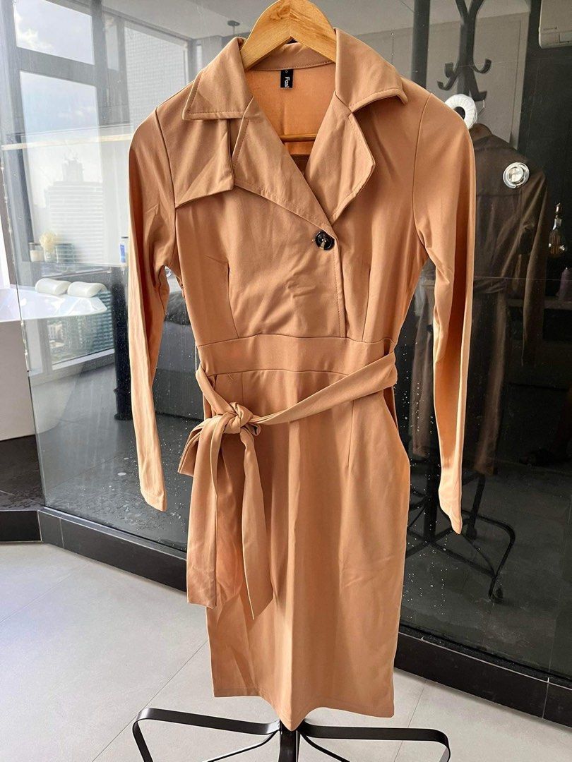 Fashion Nova Dress (Category: Dresses) located in Caloocan City. Submitted by thegoodstuff.x (Listing ID 1211297344, Image 1). Description: .