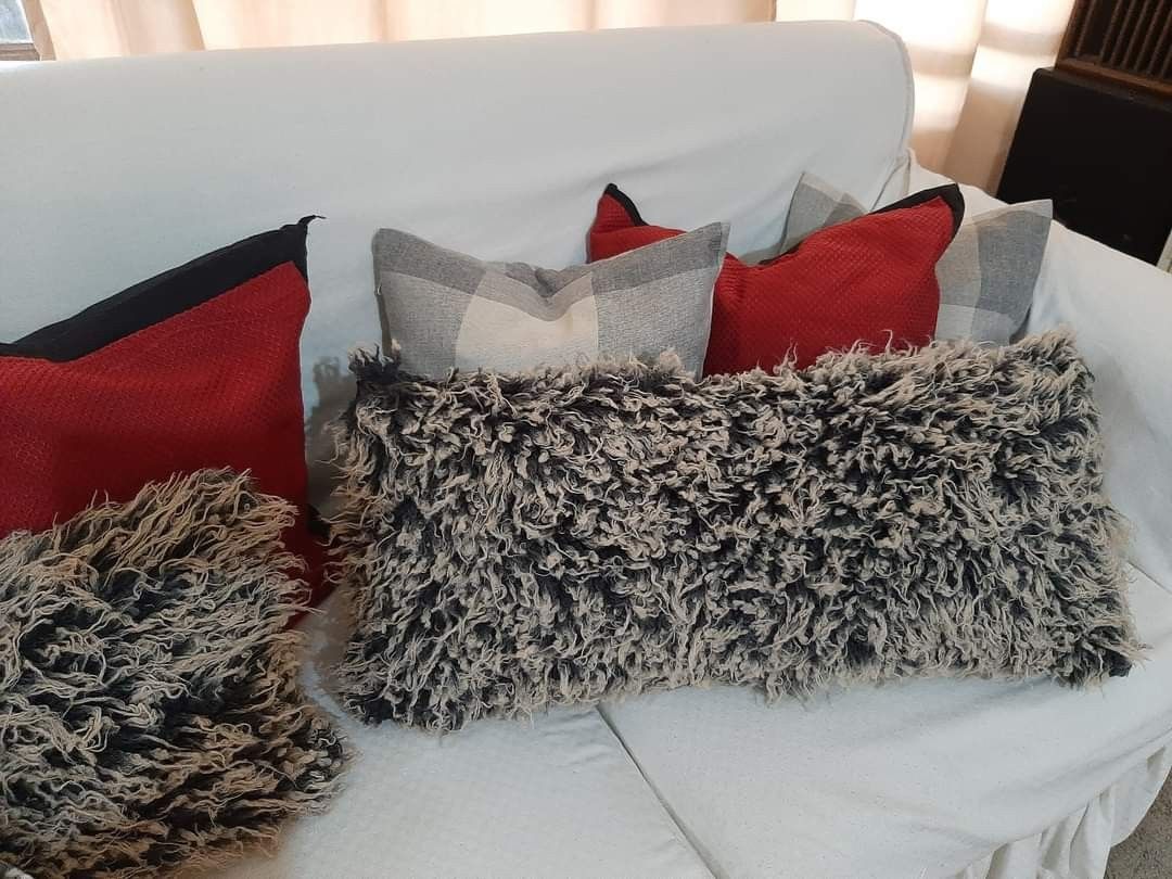 Faux fur pillows (Category: Bedding & Towels) located in Carmona. Submitted by tet414 (Listing ID 1211310835, Image 2). Description: customized faux fur throw pillows for sale. pm for orders. price starts from P250.00.