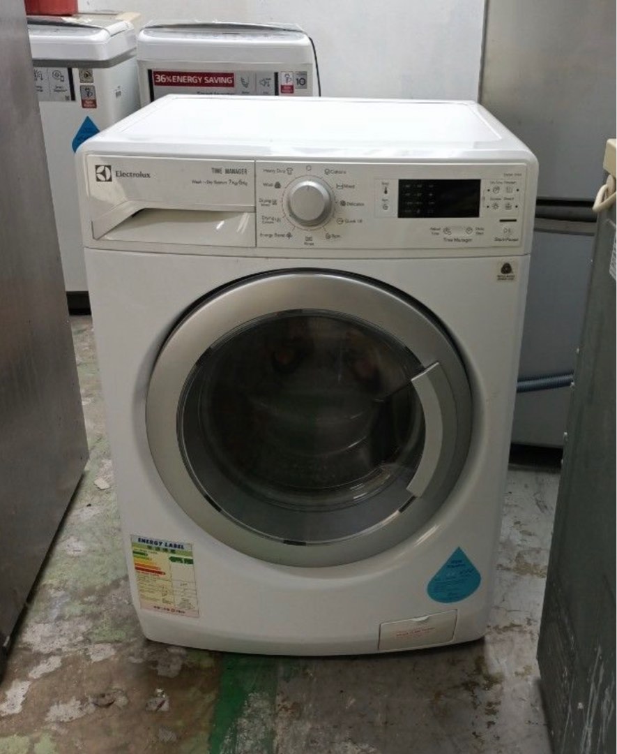 Free delivery washer with dryer, TV & Home Appliances, Washing Machines