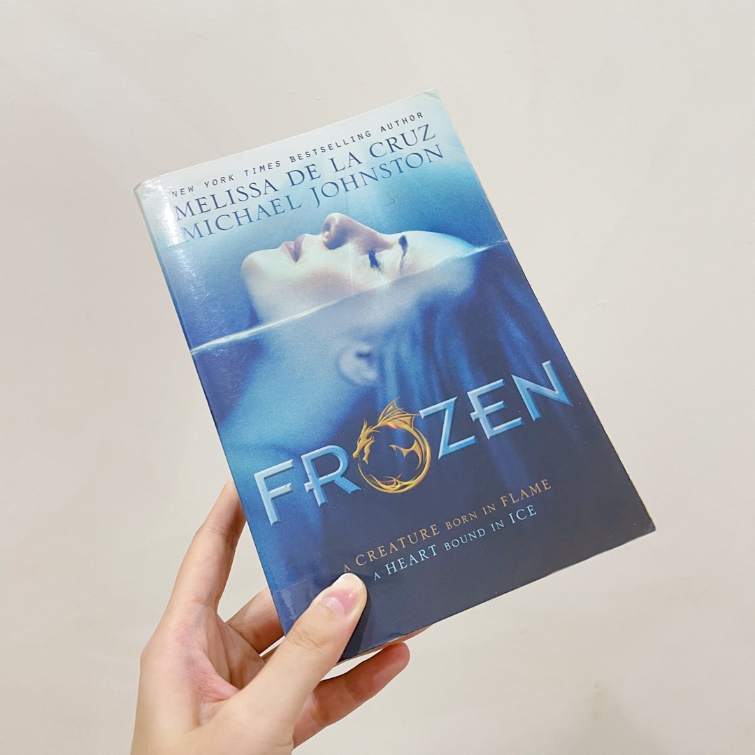 Frozen (Heart of Dread 1) by Melissa de la Cruz, Michael Johnston