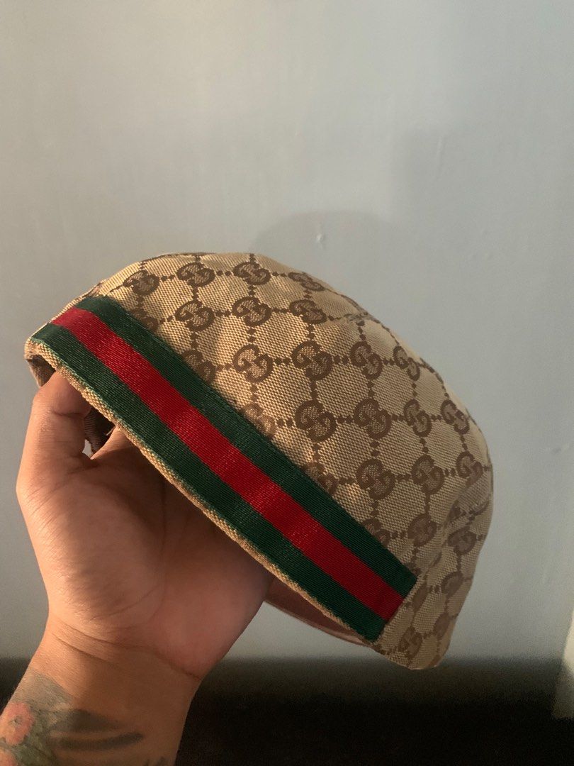Gucci Cherryline beret hat (Category: Luxury Bags & Wallets) located in Binalonan. Submitted by sheenaluxarchive (Listing ID 1211243637, Image 2). Description: Good condition Fits Medium-Large.