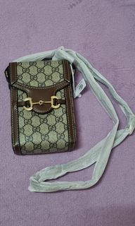 Gucci Sling bag (not auth)