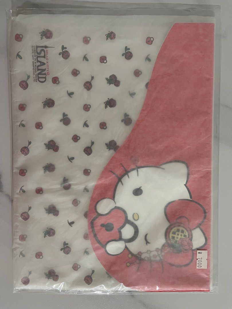 Hello Kitty Folder (Category: Stationery & School Supplies) located in Singapore. Submitted by gracyl (Listing ID 1211298242, Image 1). Description: .