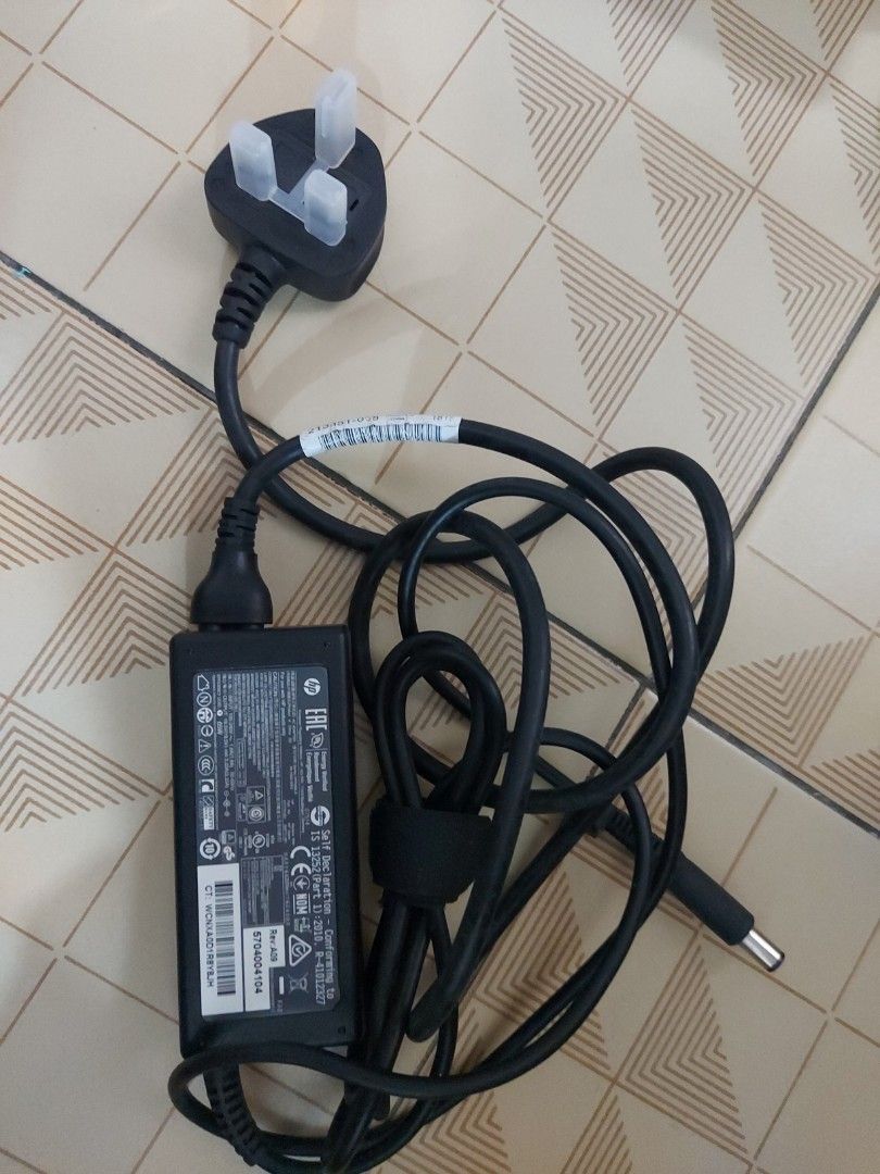 Hp laptop charger, Computers & Tech, Parts & Accessories, Chargers on ...