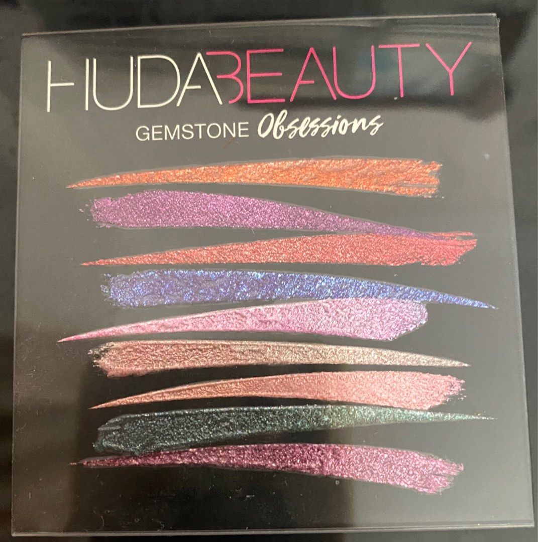 Huda Beauty eyeshadow, Beauty & Personal Care, Face, Makeup on Carousell