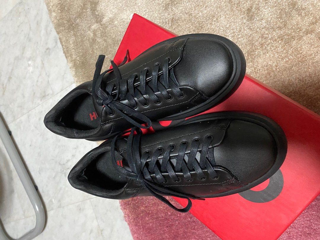 Hugo boss sneakers store man