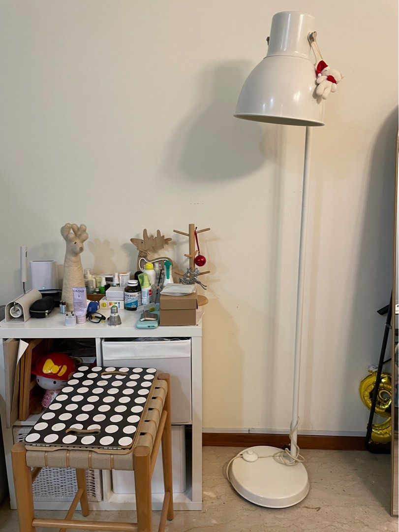 Hektar floor shop lamp white