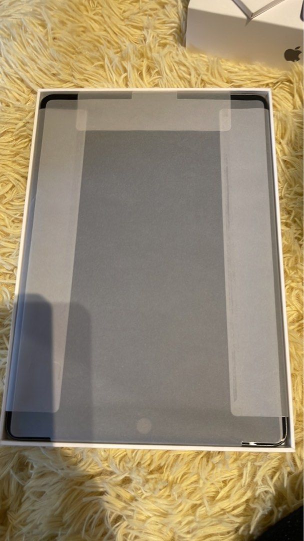 iPad 9th gen 256gb + Apple Pencil Warranty September 2023 + accidental