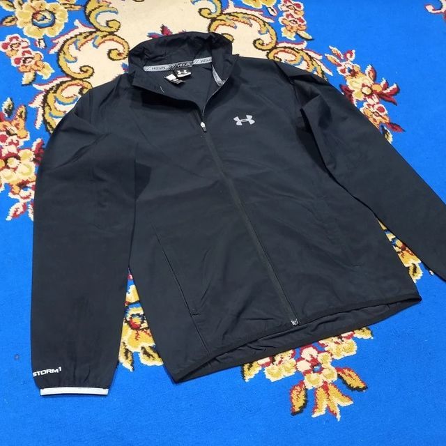 Under store armour jaket