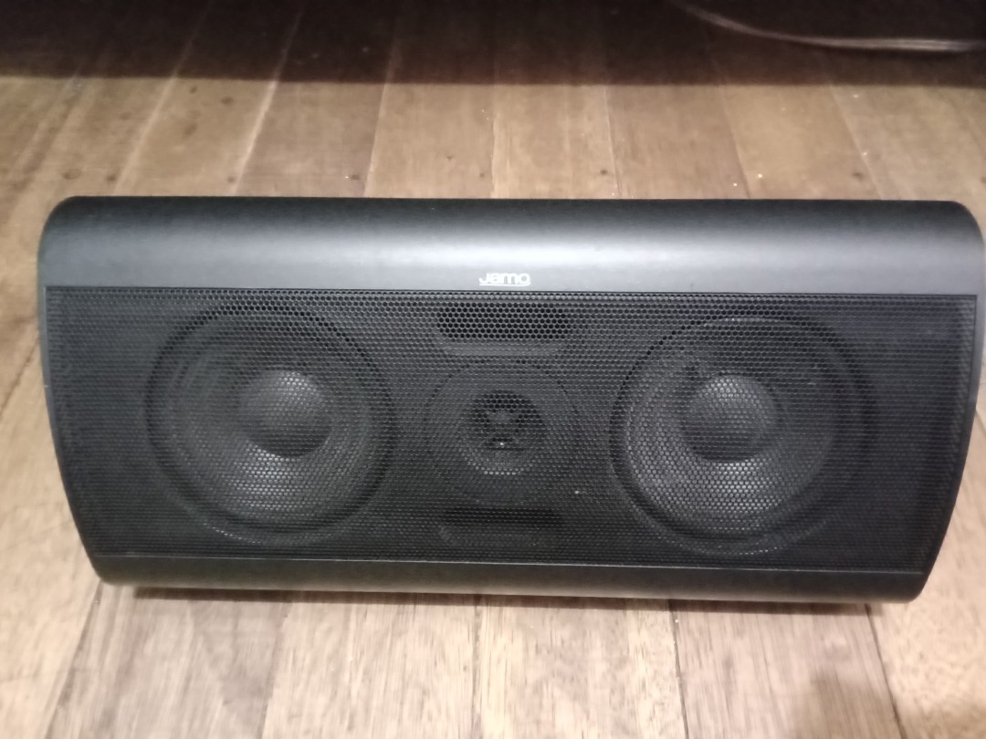 Jamo center 50 Audio Soundbars Speakers Amplifiers on Carousell