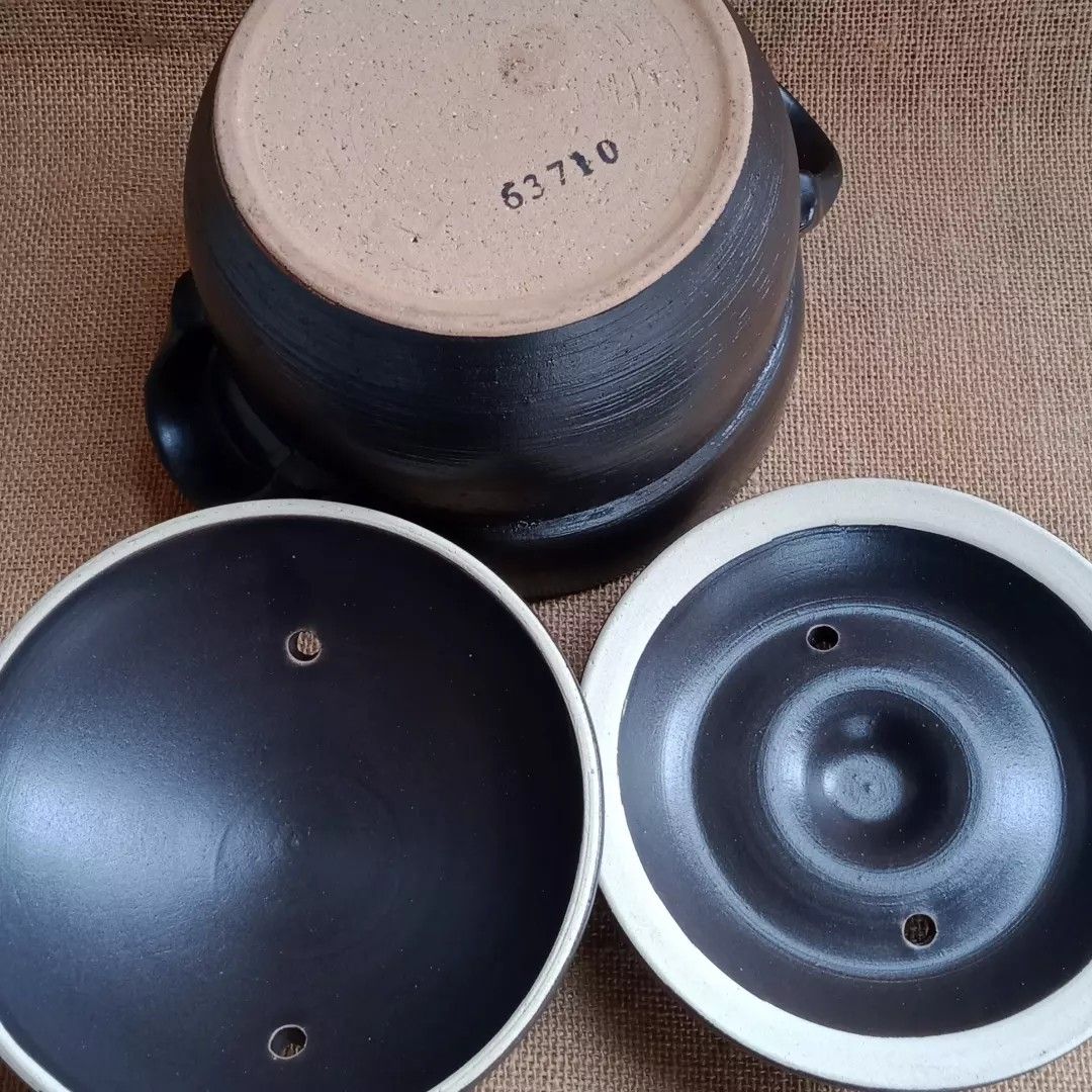 Japanese rice cooker clay pot, Furniture & Home Living, Kitchenware & Tableware, Other