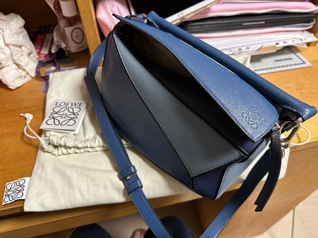 Loewe puzzle shop bag second hand
