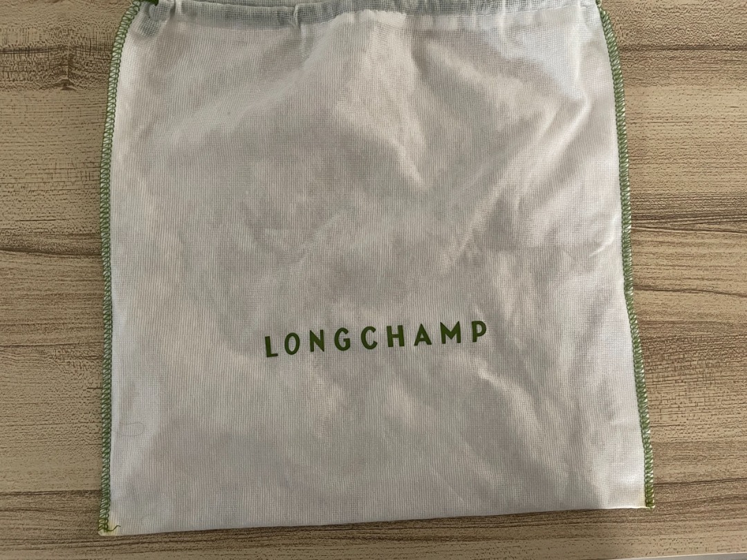 Dust bag longchamp cheap
