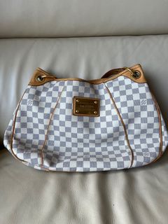 （分類：）位於 。 由 hleeanny 提交（商品編號 1211293882，圖片 1）。簡介： 。