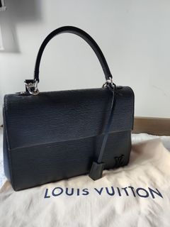 Louis Vuitton LV Cluny MM epi black 手袋