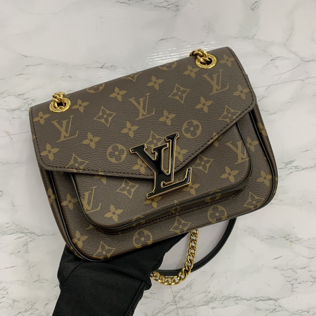 LOUIS VUITTON GRENELLE MM BAG, Luxury, Bags & Wallets on Carousell