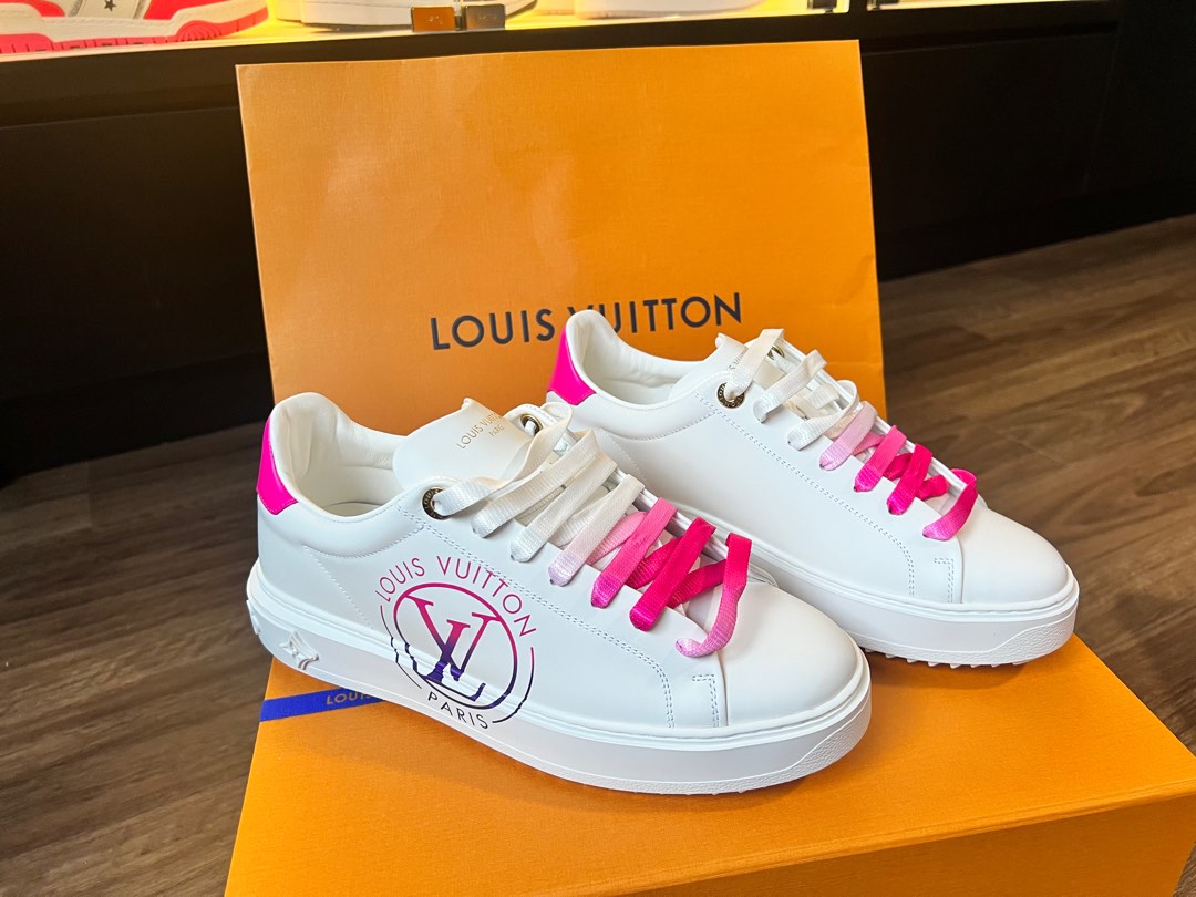 Louis Vuitton Monogram Calfskin Time Out Sneakers - Size 7.5