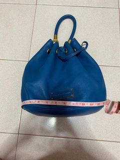 (Category: ) located in . Submitted by chloe_yew_ (Listing ID 1211275950, Image 1). Description: .
