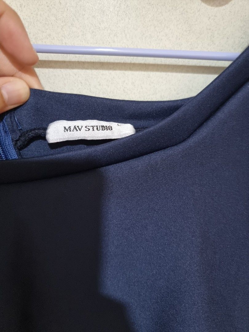 MAV STUDIO NAVY BLUE OFF SHOULDER DRESS (Category: Dresses) located in Quezon City. Submitted by JLPZR (Listing ID 1211355042, Image 2). Description: Bought @SM Department Store. Original price 1700..