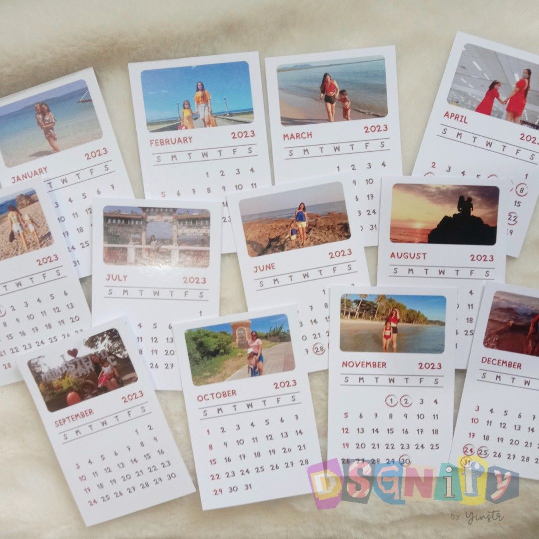 Mini Polaroid Calendar w/ Photos / Desk Calendar, Hobbies & Toys