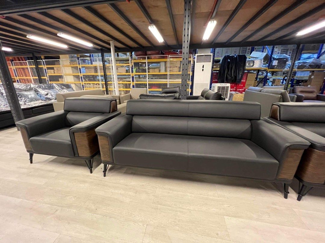 Minimalist Black Leather Sofa With Wood Accent (Category: Sofas) located in Cavite. Submitted by sentoot15 (Listing ID 1211309177, Image 1). Description: Brandnew Onhand Good quality Can do COD.