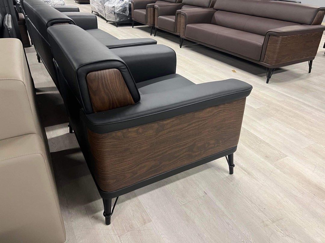 Minimalist Black Leather Sofa With Wood Accent (Category: Sofas) located in Cavite. Submitted by sentoot15 (Listing ID 1211309177, Image 3). Description: Brandnew Onhand Good quality Can do COD.