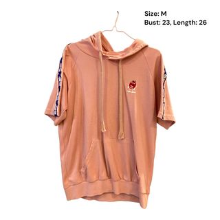 (Category: ) located in . Submitted by lets.thrifted (Listing ID 1211291771, Image 1). Description: .