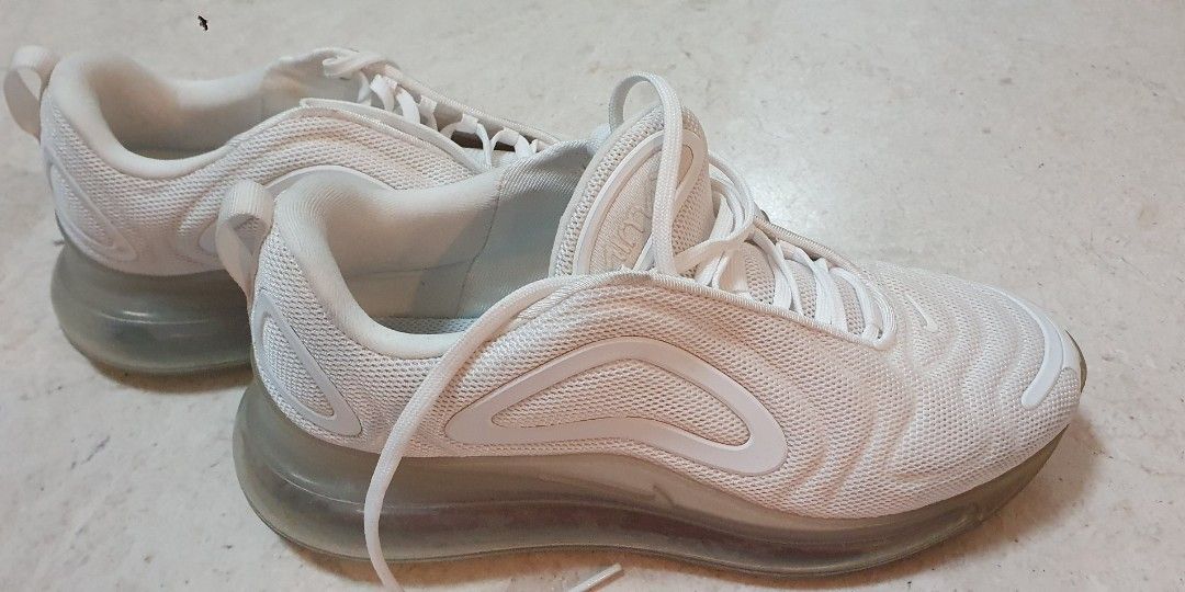 Nike deals cloth trainers