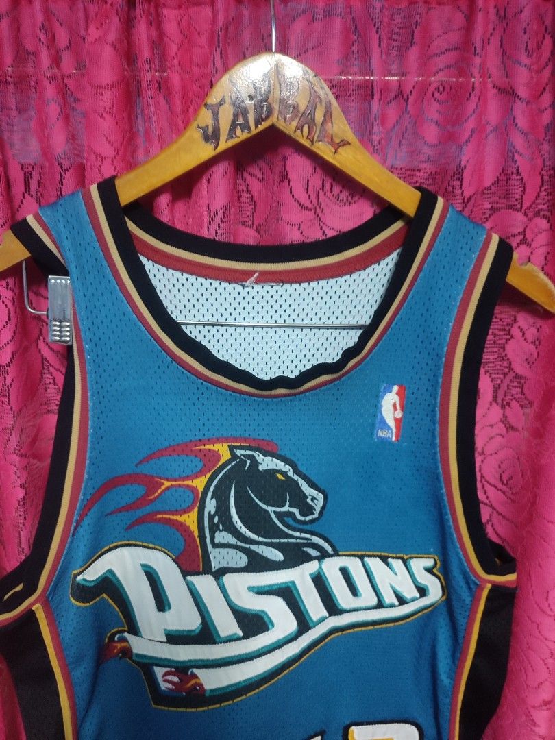 nike authentic jersey piston